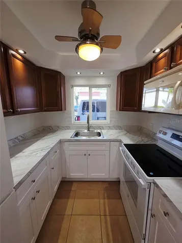 4580 Overlook Drive NE St Petersburg FL 33703