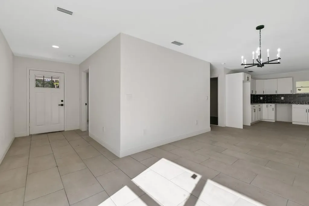 5112 Pacific Weeki Wachee FL 34607