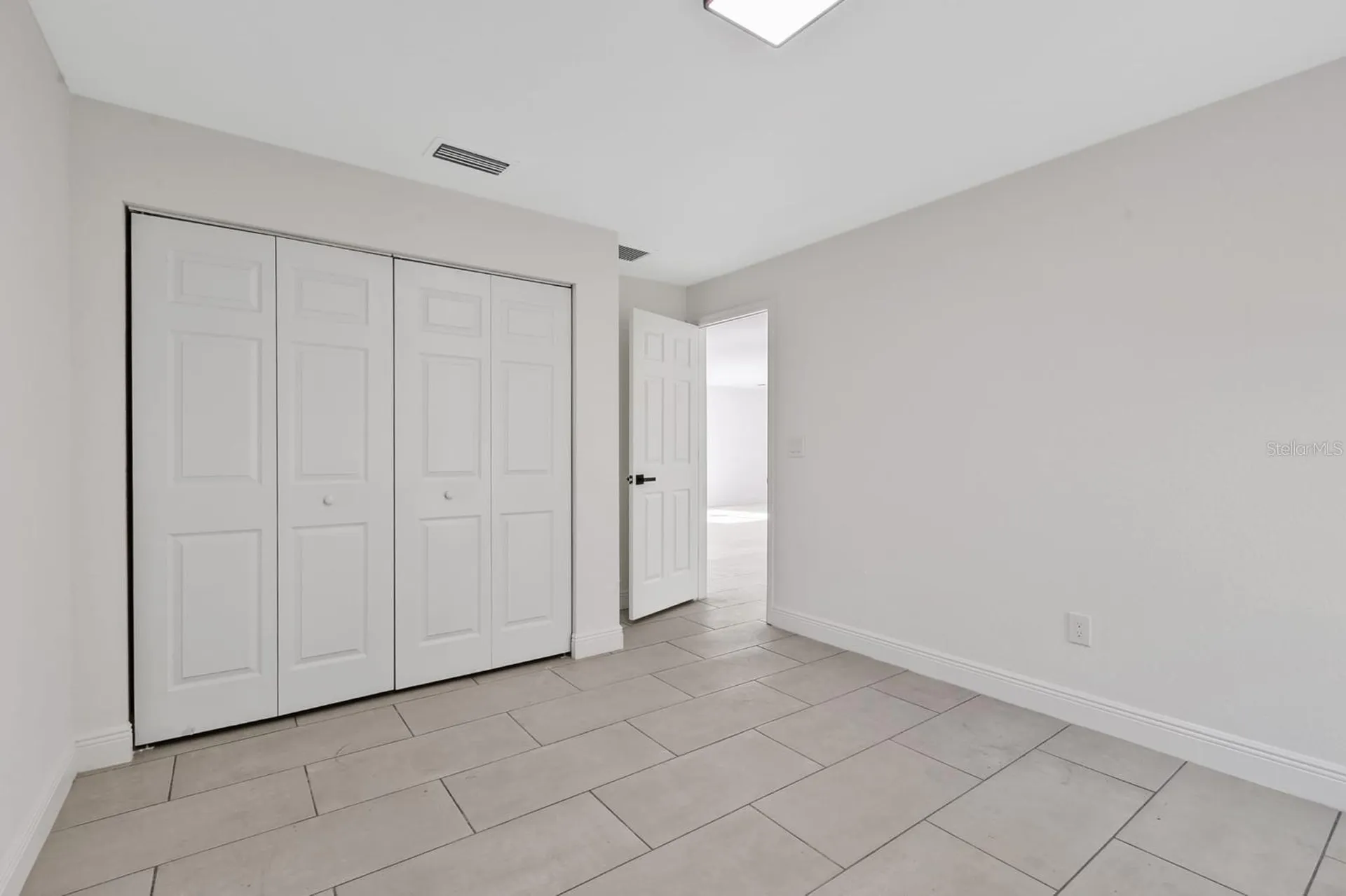 5112 Pacific Weeki Wachee FL 34607