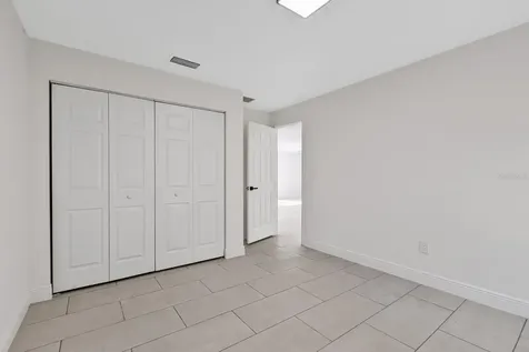 5112 Pacific Weeki Wachee FL 34607