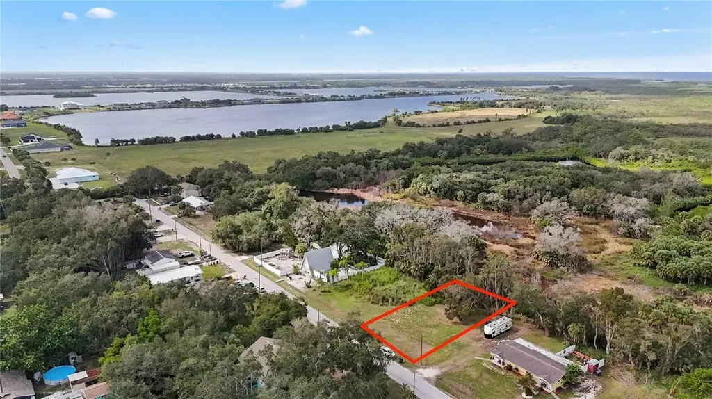 1115 Canal Street Ruskin FL 33570