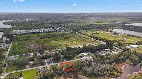 1115 Canal Street Ruskin FL 33570