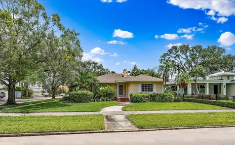 605 15th Avenue NE St Petersburg FL 33704