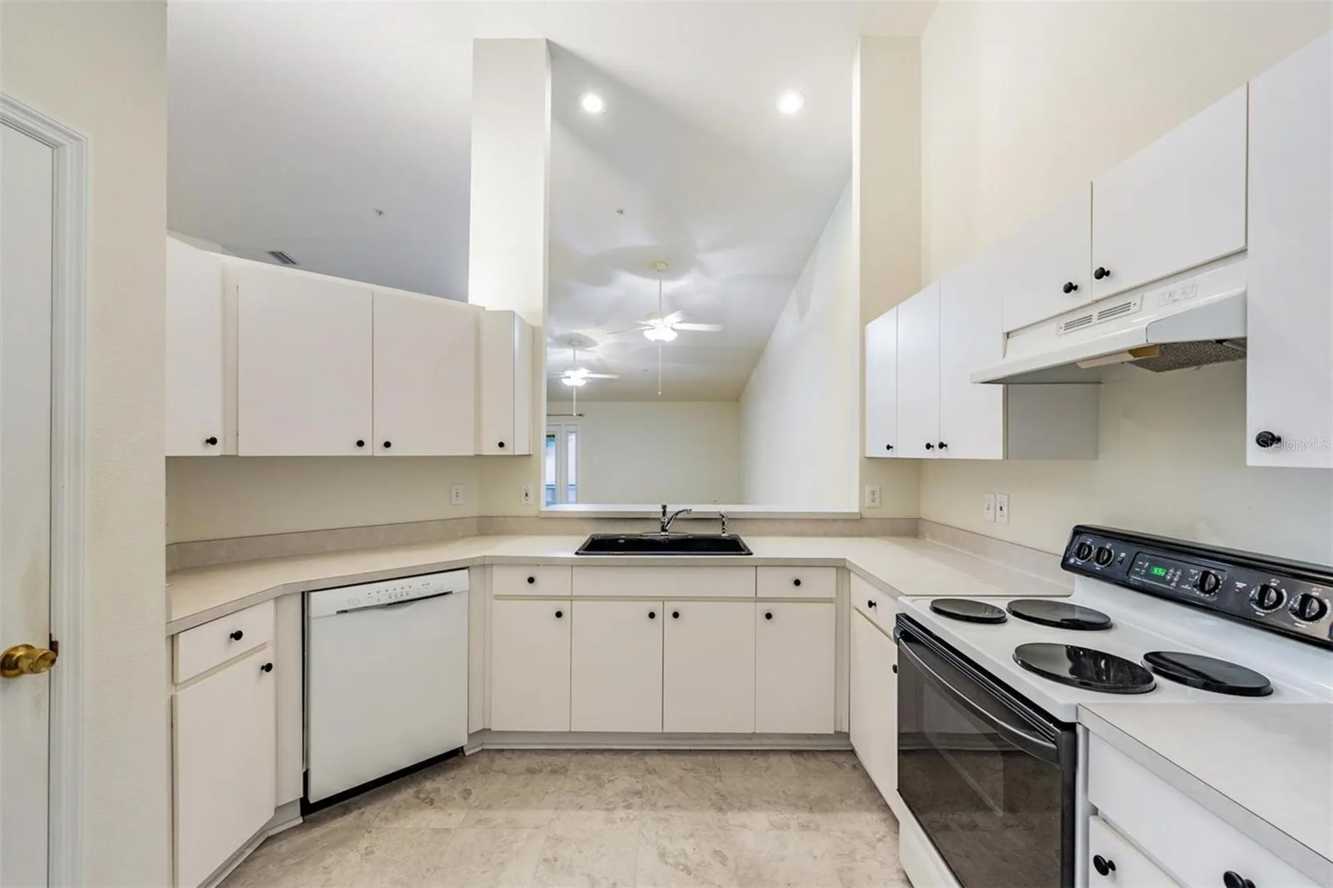 8406 Terrace Meadows Court Temple Terrace FL 33637