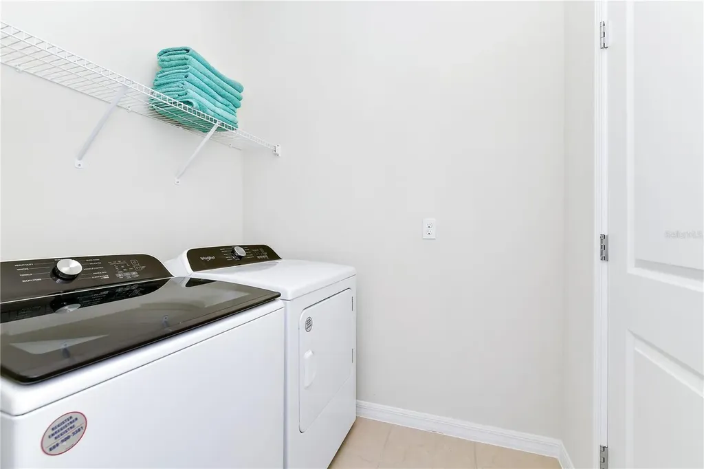 4237 Lana Avenue Davenport FL 33897