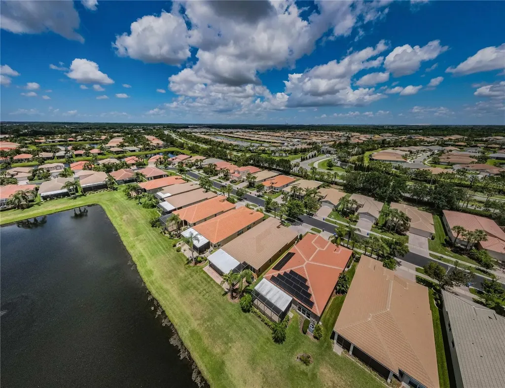 4947 Sandy Brook Circle Wimauma FL 33598
