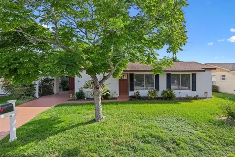 5021 Loyola Lane Orlando FL 32821