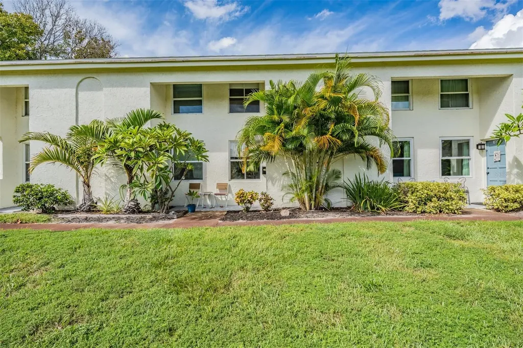 4215 La Sorrento Court Tampa FL 33611