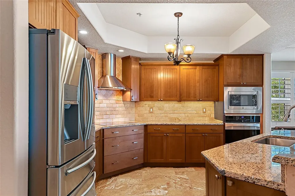 1090 Pinellas Bayway S St Petersburg FL 33715