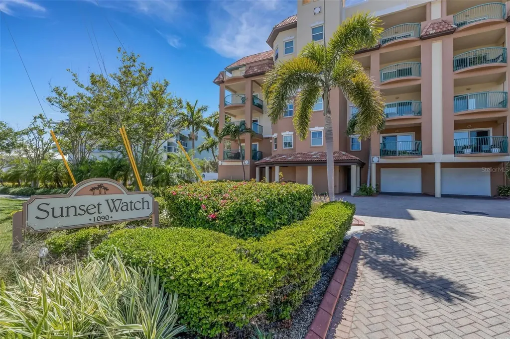 1090 Pinellas Bayway S St Petersburg FL 33715