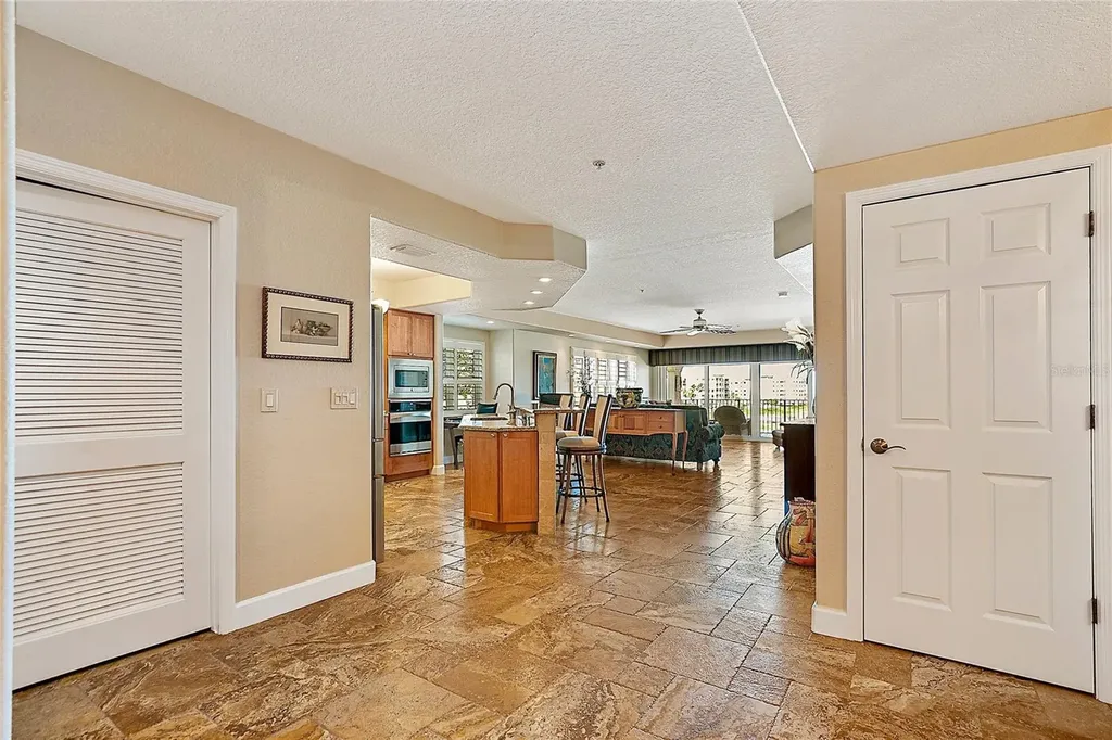 1090 Pinellas Bayway S St Petersburg FL 33715