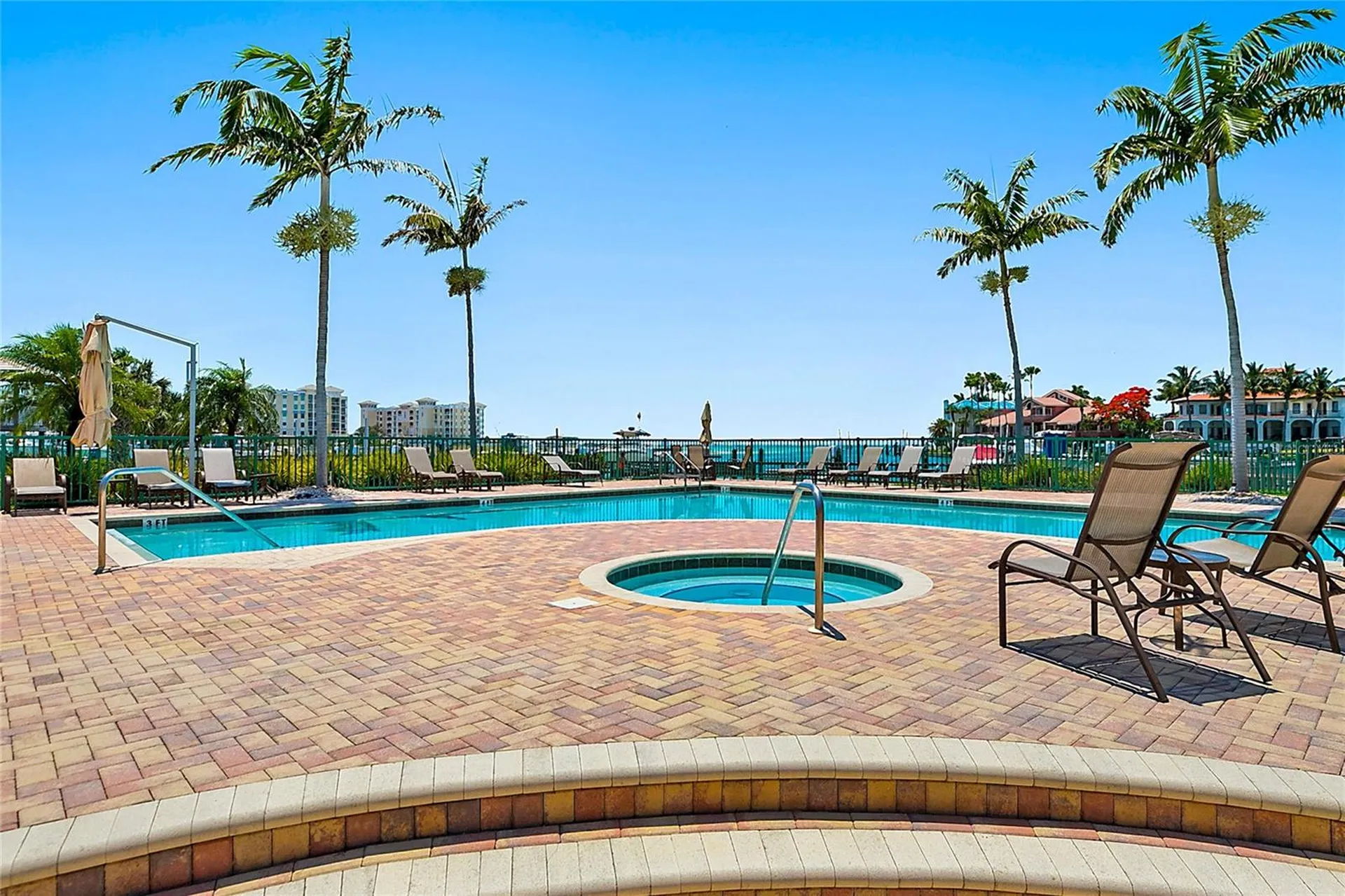 1090 Pinellas Bayway S St Petersburg FL 33715