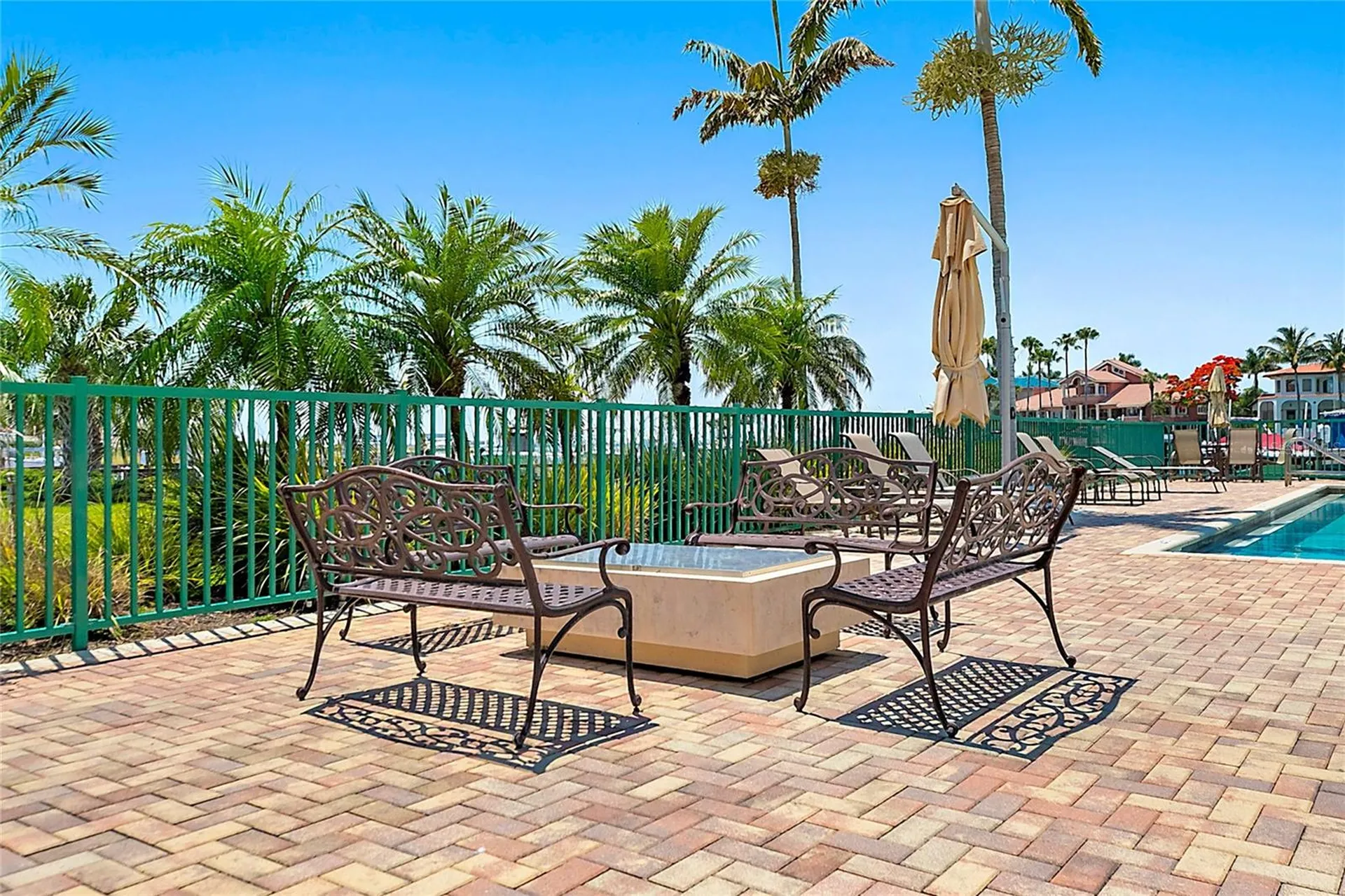 1090 Pinellas Bayway S St Petersburg FL 33715
