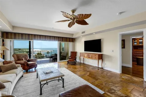 1090 Pinellas Bayway S St Petersburg FL 33715