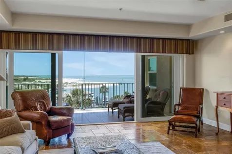 1090 Pinellas Bayway S St Petersburg FL 33715