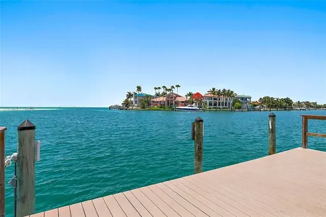 1090 Pinellas Bayway S St Petersburg FL 33715