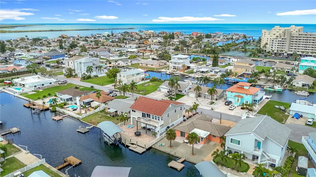 13816 Victor Avenue Hudson FL 34667