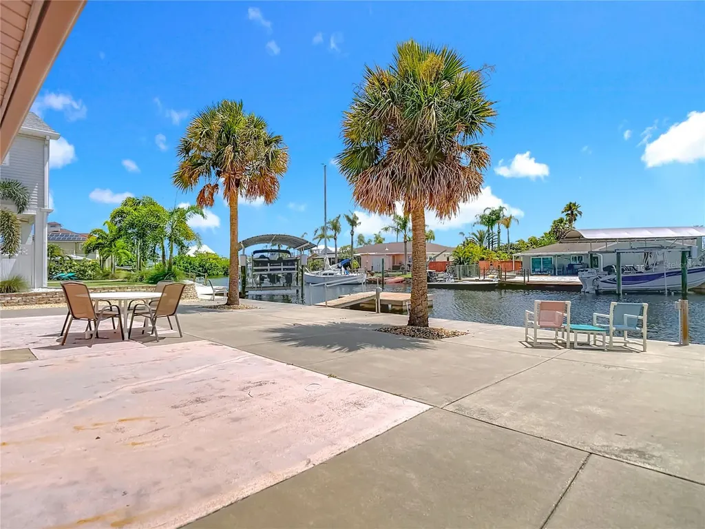 13816 Victor Avenue Hudson FL 34667