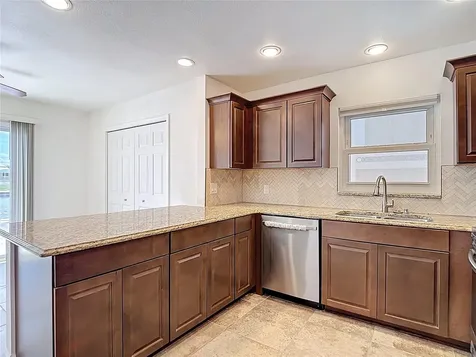 13816 Victor Avenue Hudson FL 34667