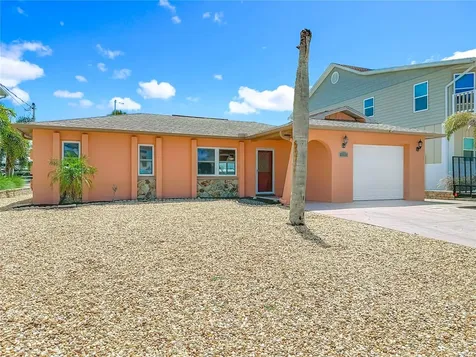 13816 Victor Avenue Hudson FL 34667