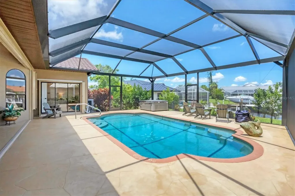 2310 Via Venice Punta Gorda FL 33950