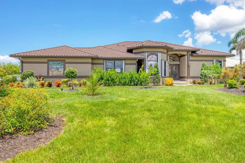 2310 Via Venice Punta Gorda FL 33950