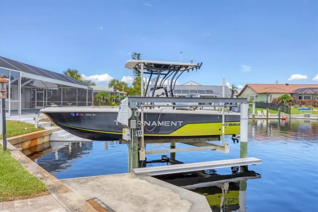 2310 Via Venice Punta Gorda FL 33950