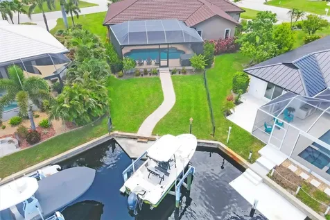 2310 Via Venice Punta Gorda FL 33950