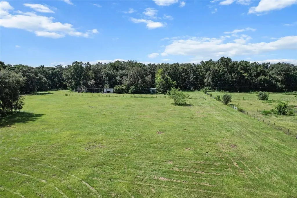 6177 Cr 625 Bushnell FL 33513