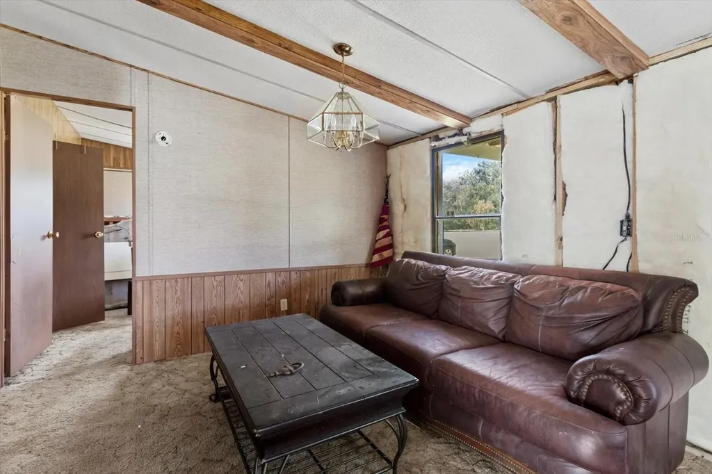 6177 Cr 625 Bushnell FL 33513