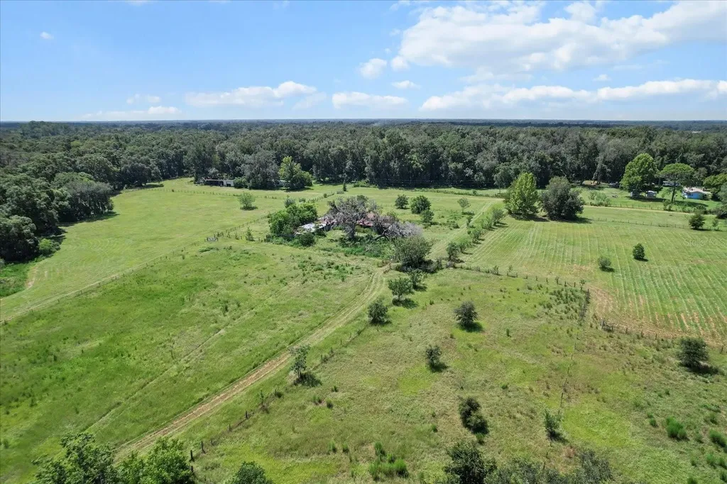 6177 Cr 625 Bushnell FL 33513
