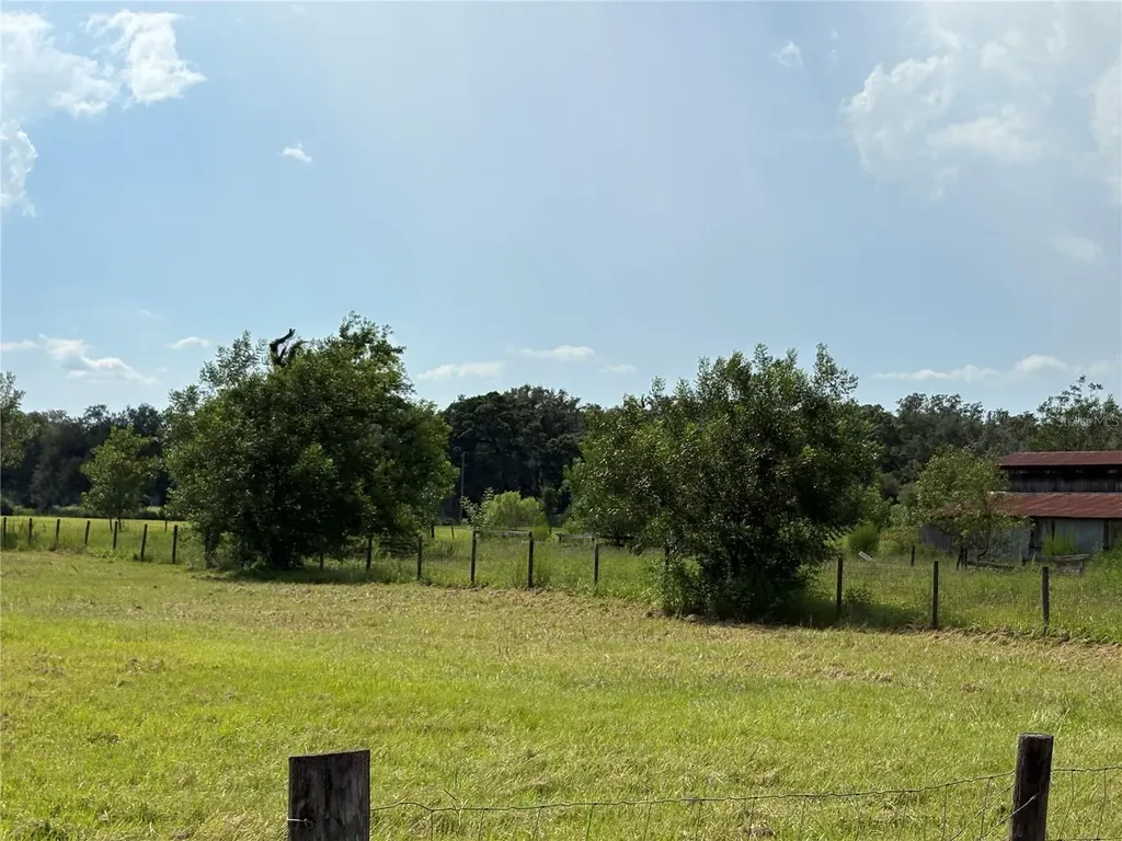 6177 Cr 625 Bushnell FL 33513