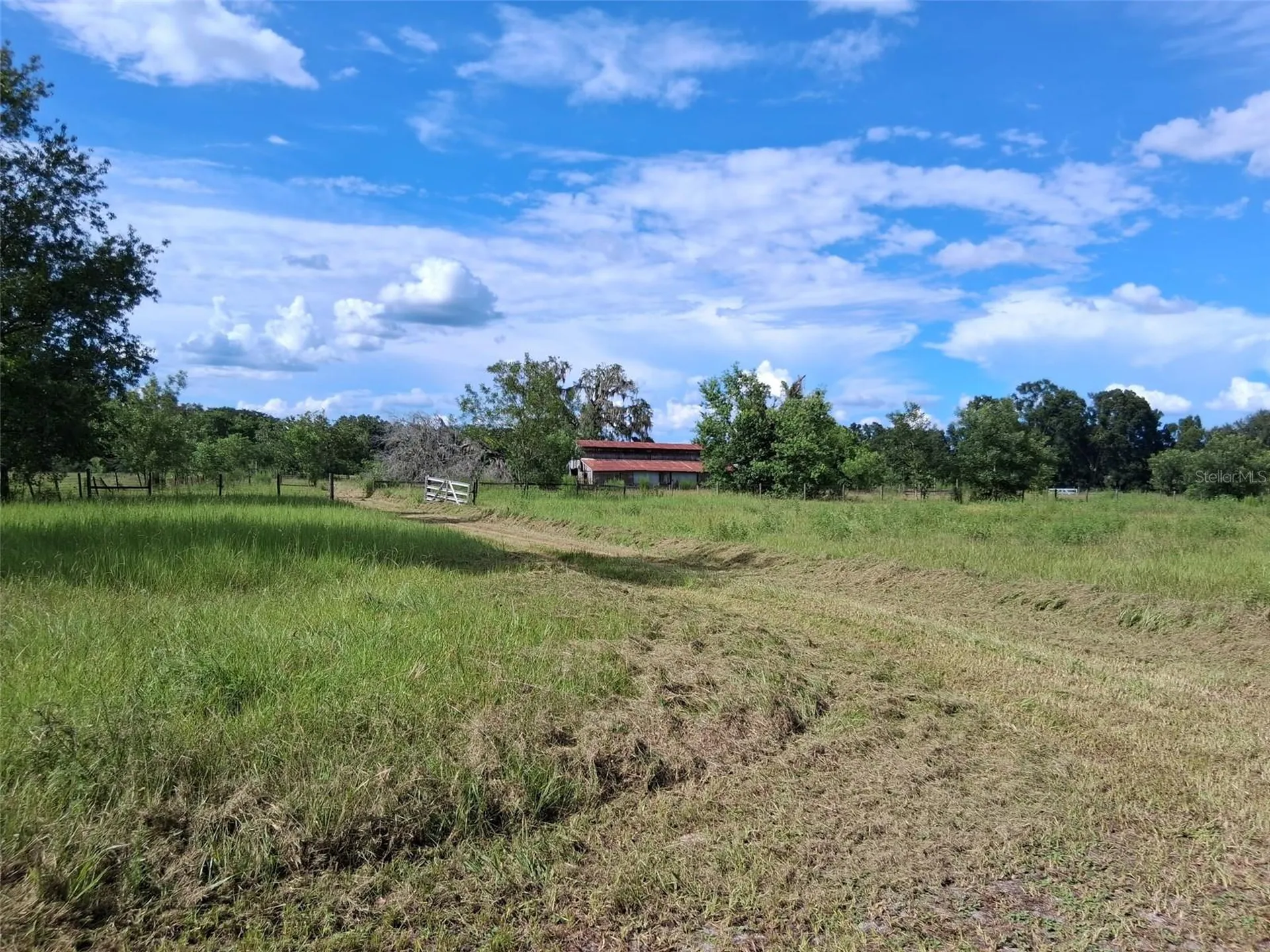 6177 Cr 625 Bushnell FL 33513