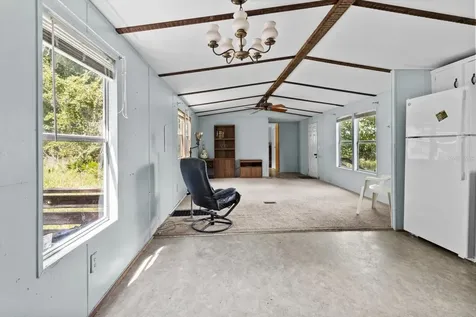 6177 Cr 625 Bushnell FL 33513