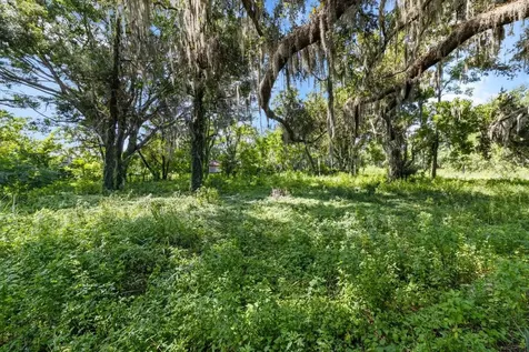 6177 Cr 625 Bushnell FL 33513