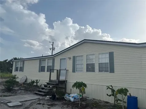 7117 S County Line Road Plant City FL 33567