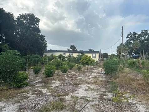 7117 S County Line Road Plant City FL 33567