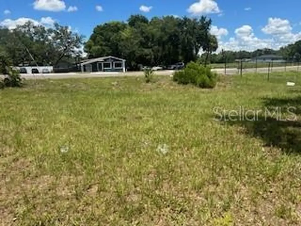 1904-1906 W Busch Boulevard Tampa FL 33612