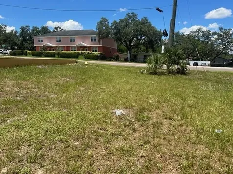 1904-1906 W Busch Boulevard Tampa FL 33612