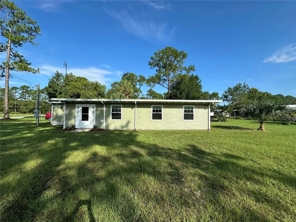 55045 6th Street Astor FL 32102