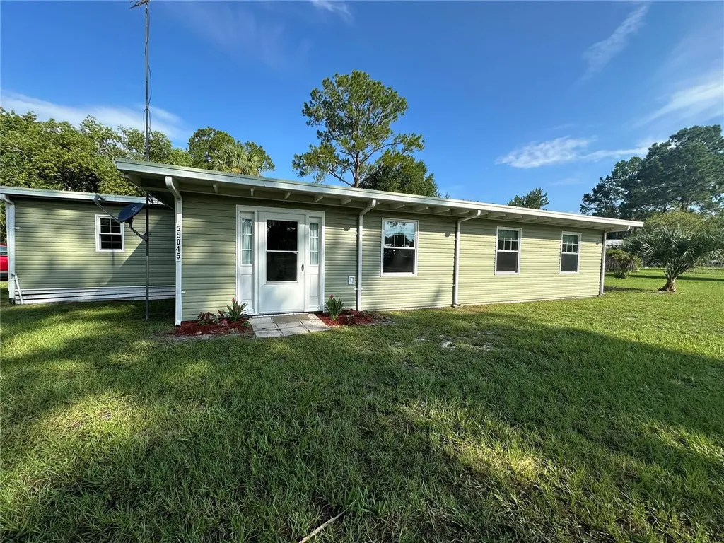 55045 6th Street Astor FL 32102
