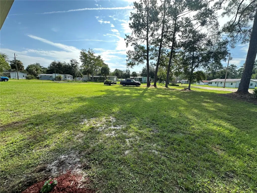 55045 6th Street Astor FL 32102