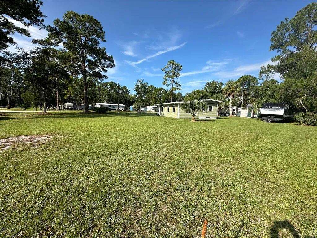55045 6th Street Astor FL 32102