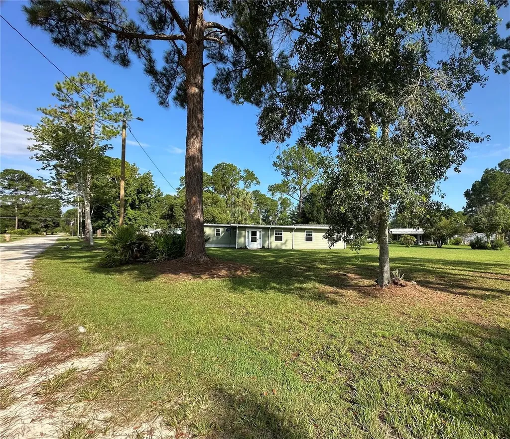 55045 6th Street Astor FL 32102