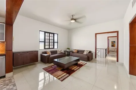 550 Waymouth, Miramar San Juan PR 00907