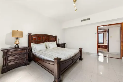 550 Waymouth, Miramar San Juan PR 00907