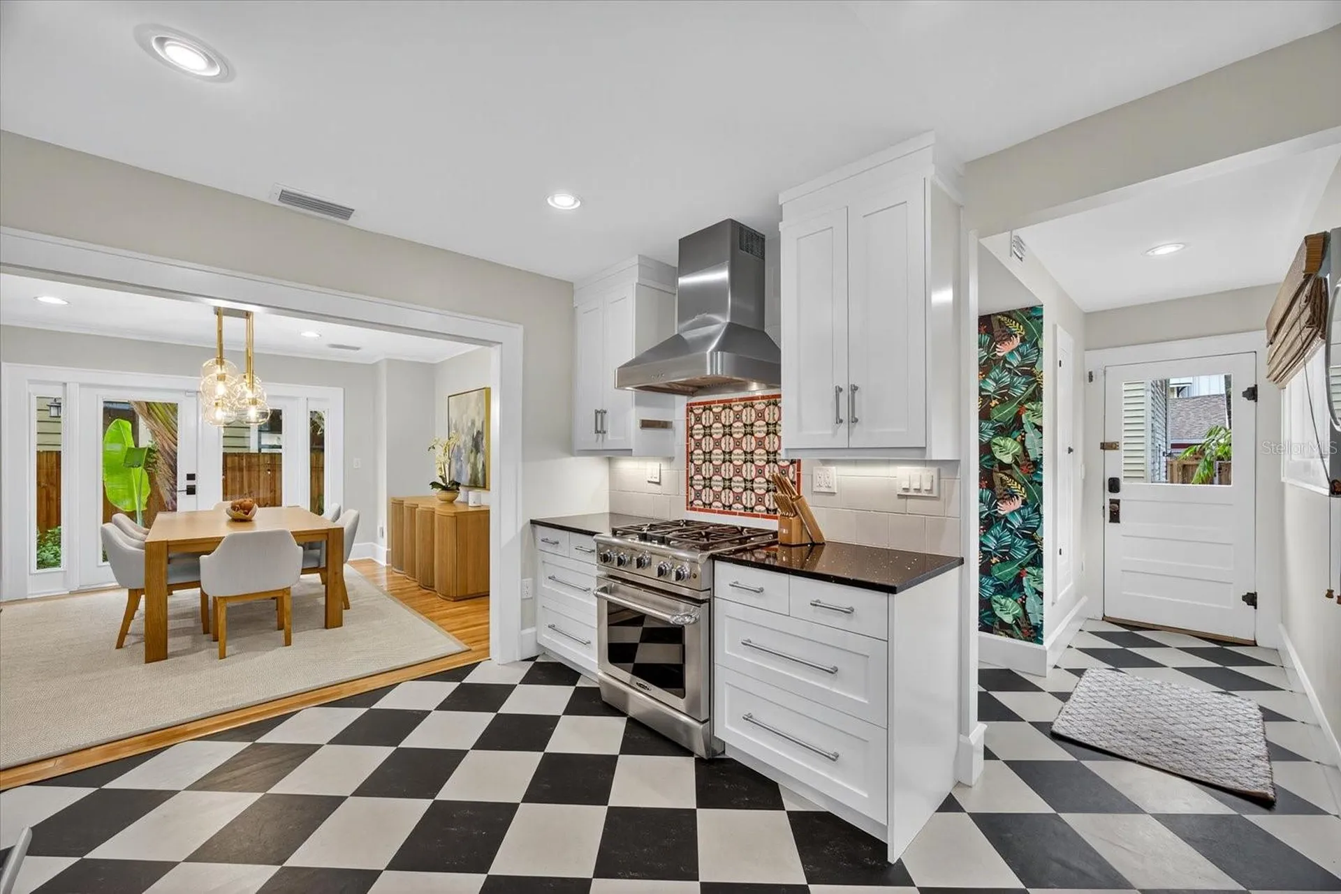 221 13th Avenue NE St Petersburg FL 33701