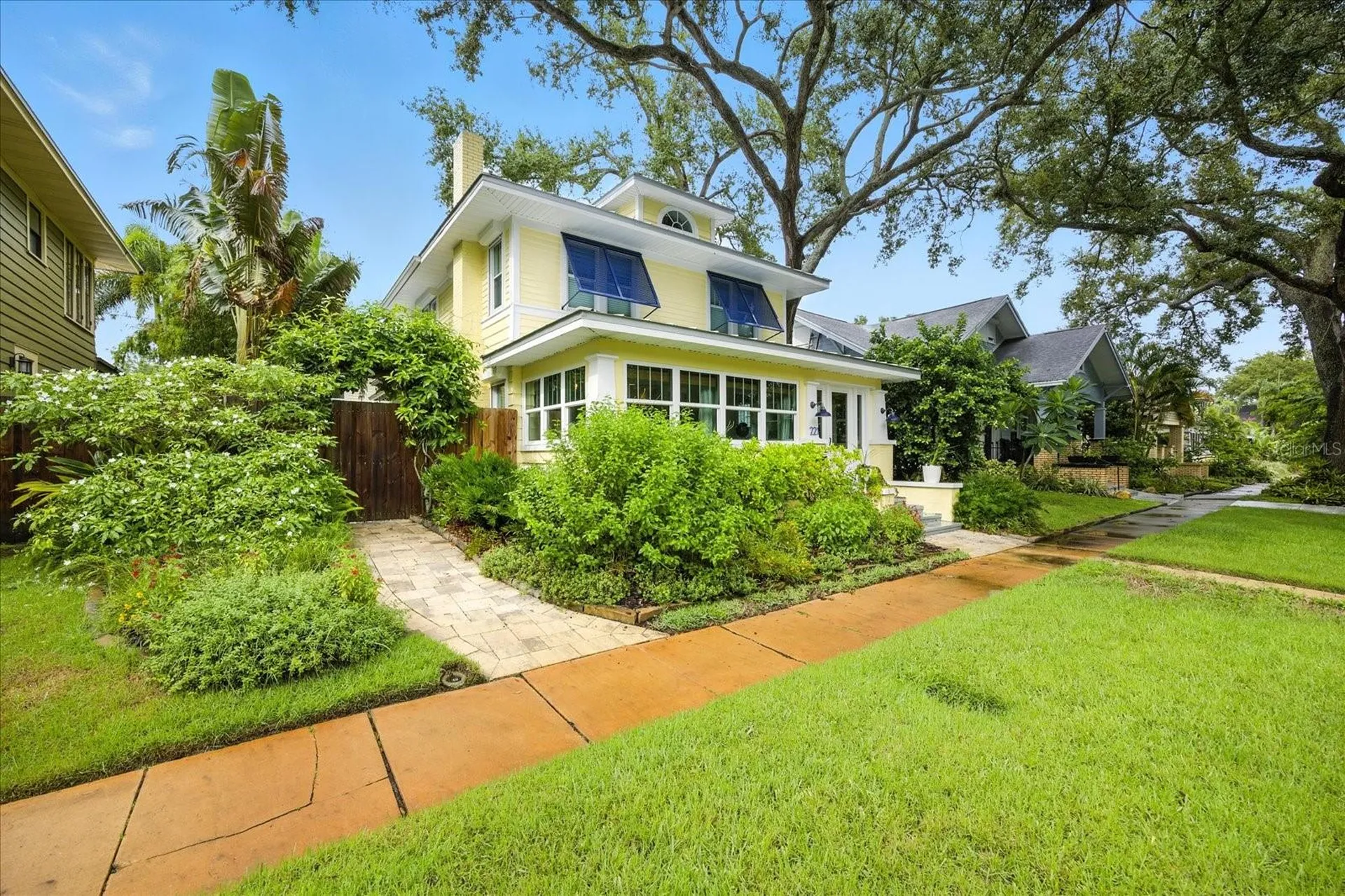 221 13th Avenue NE St Petersburg FL 33701