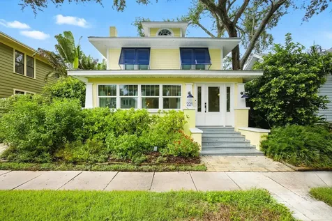 221 13th Avenue NE St Petersburg FL 33701