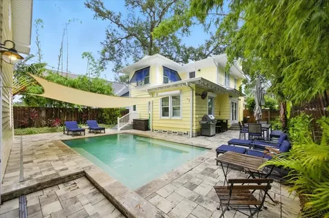 221 13th Avenue NE St Petersburg FL 33701